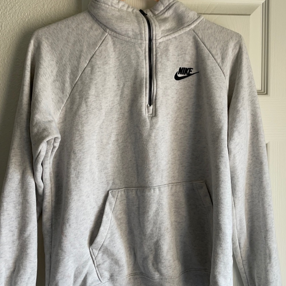 Like New Nike half zip